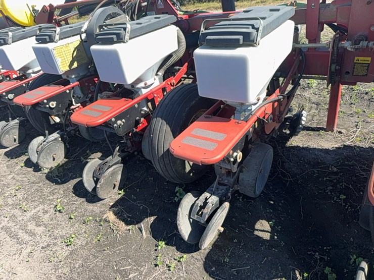 agco-white-8700-image-17