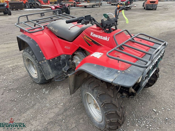 1999-kawasaki-bayou-300-image-3