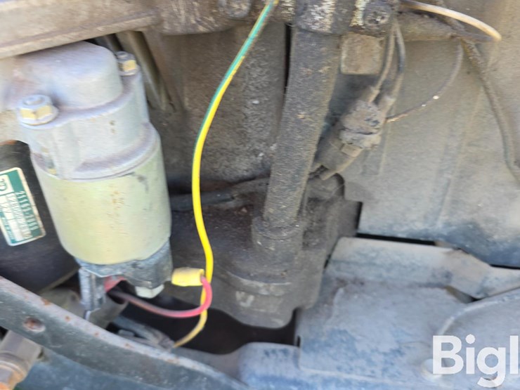 john-deere-285-image-16