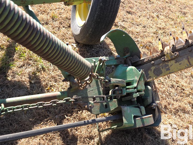 john-deere-450-image-19