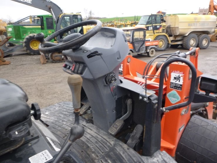 kubota-r430-image-9