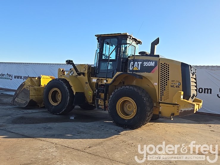 2016-caterpillar-950m-image-3