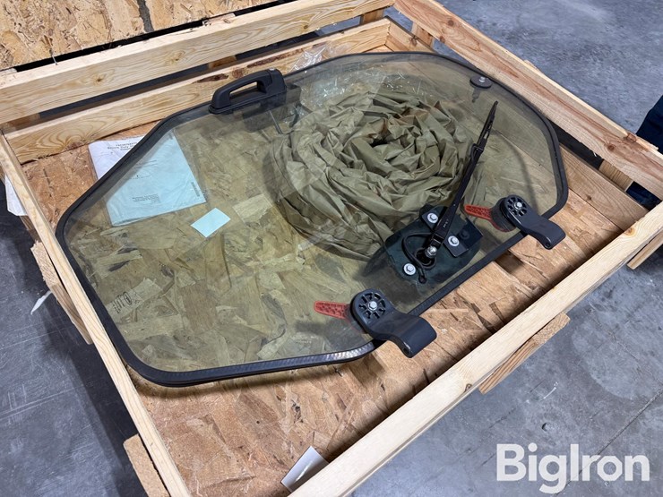 john-deere-333p-door-assembly-image-3