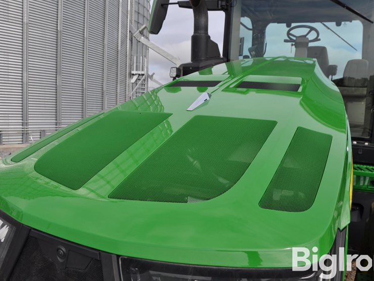 2024-john-deere-8r-370-image-14