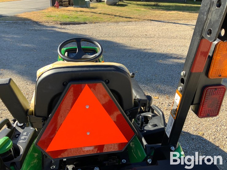 2023-john-deere-1025r-image-15