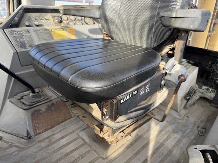 caterpillar-416b-image-47