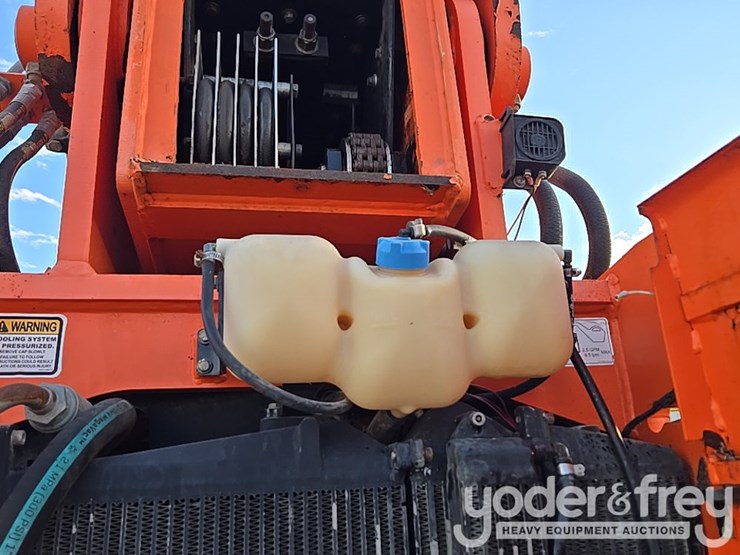 2016-sky-trak-8042-image-88