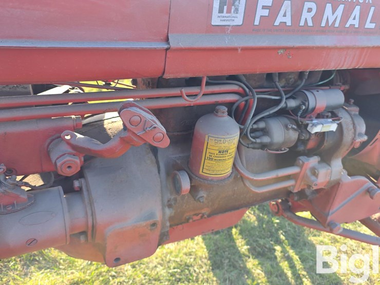 1952-farmall-super-c-2wd-tractor-image-14