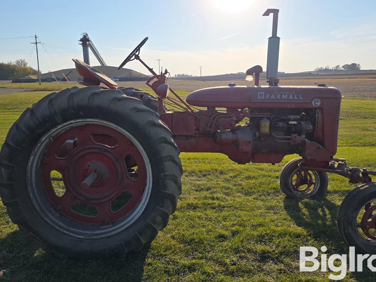 1952-farmall-super-c-2wd-tractor-image-4