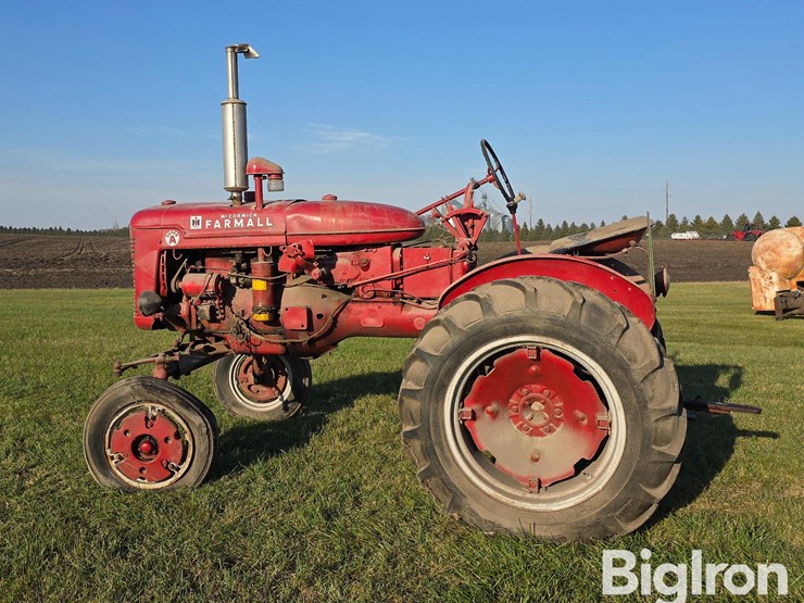 1953-farmall-super-a-2wd-tractor-image-8