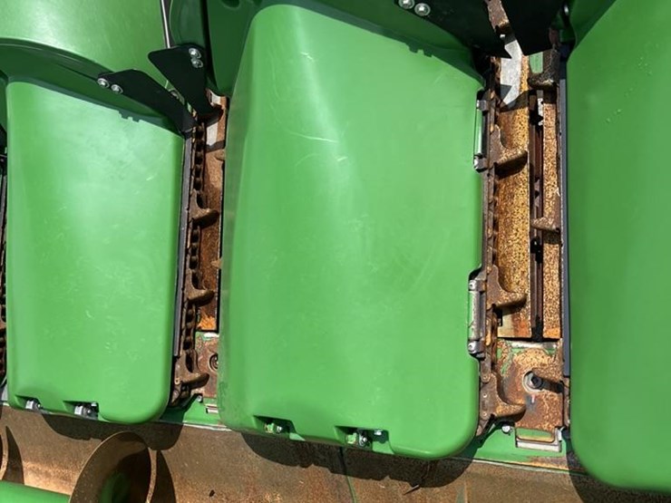 2024-john-deere-c12f-image-20