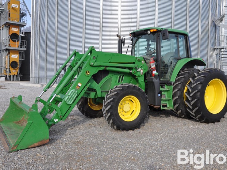 2019-john-deere-6110m-image-1