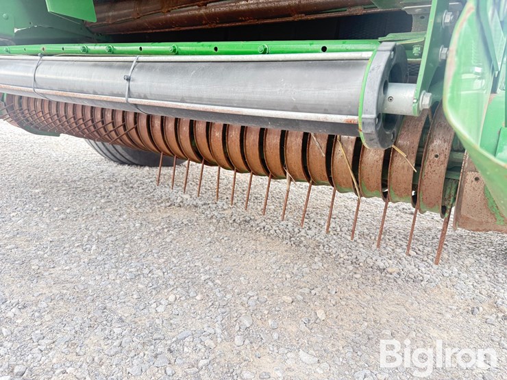 2022-john-deere-560r-image-14