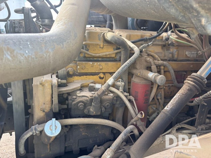 2000-caterpillar-10-image-53