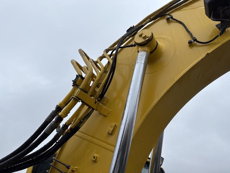 komatsu-pc138us-image-32