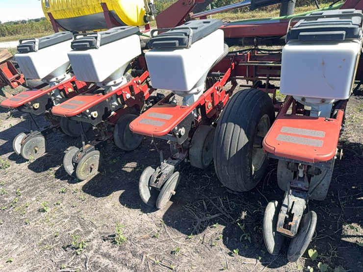 agco-white-8700-image-20