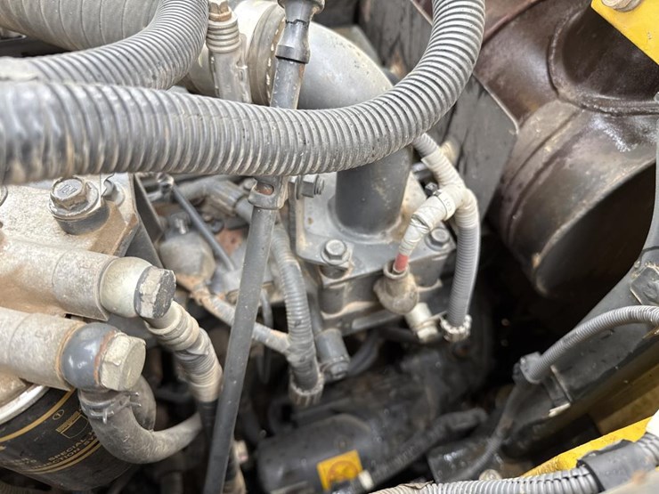 komatsu-pc138us-image-41