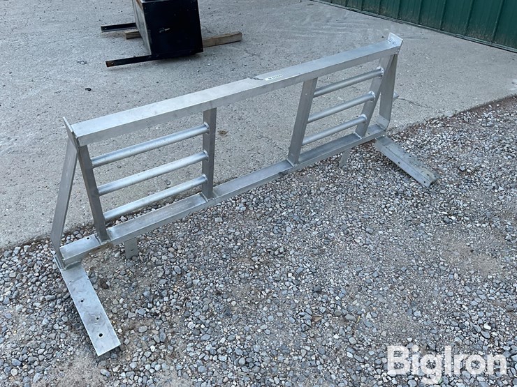 aluminum-head-rack-image-3