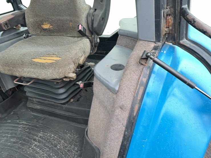 new-holland-8770-image-113