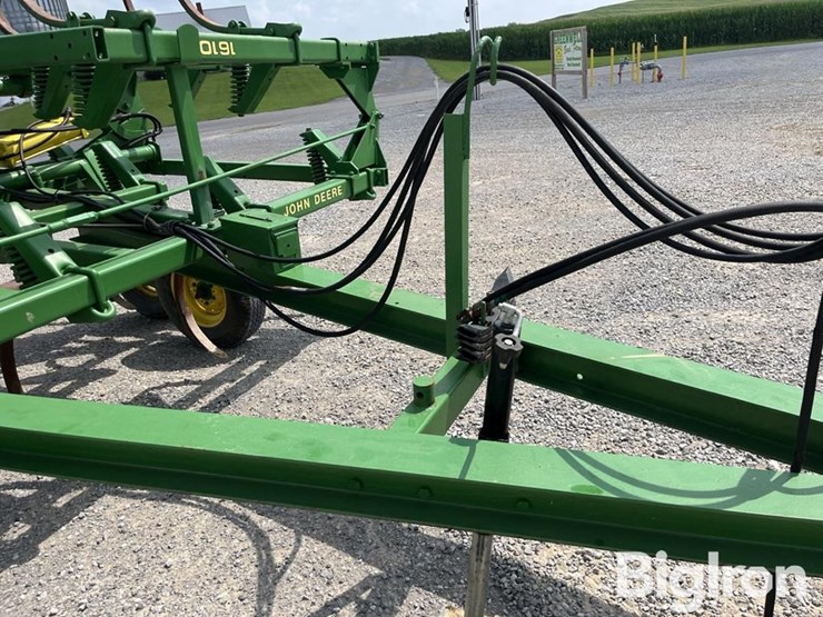 john-deere-1610-image-12