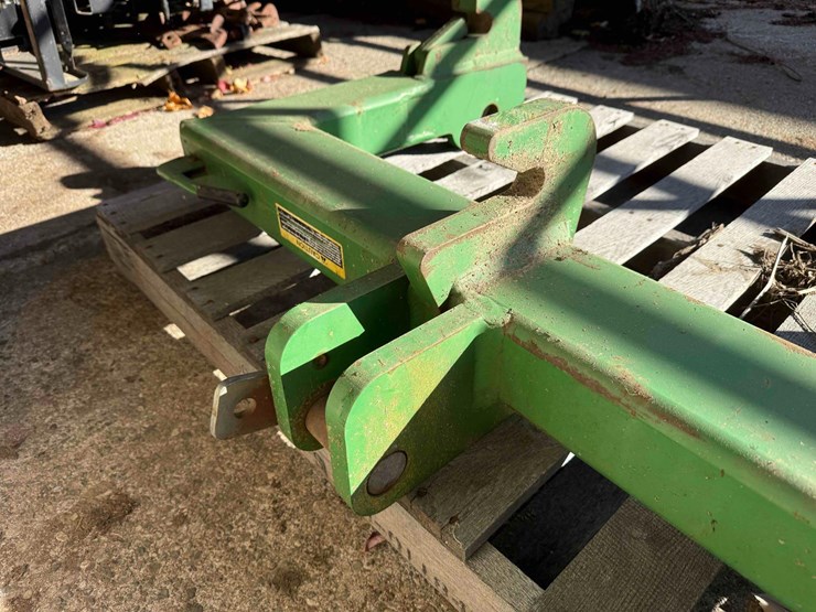 john-deere-quick-hitch-image-6