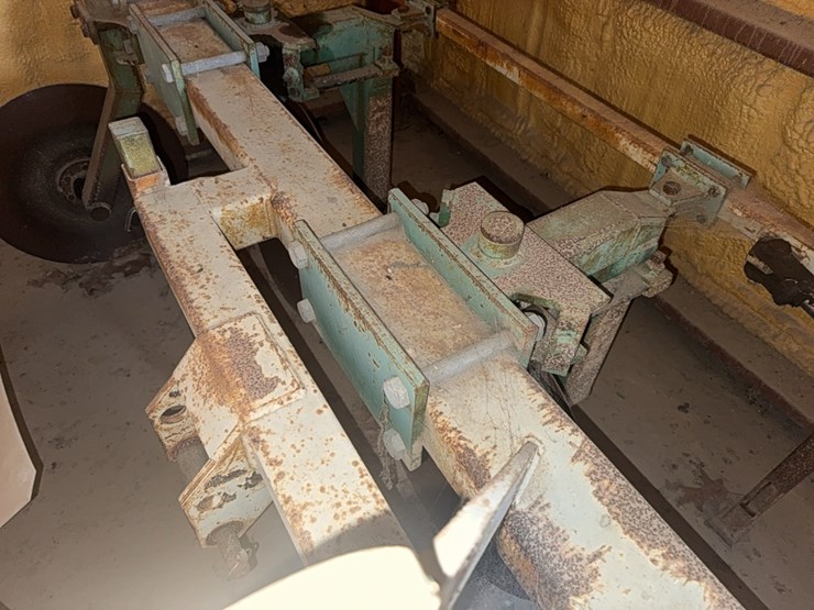 strickland-4-row-sweet-potato-inverting-plow-image-20