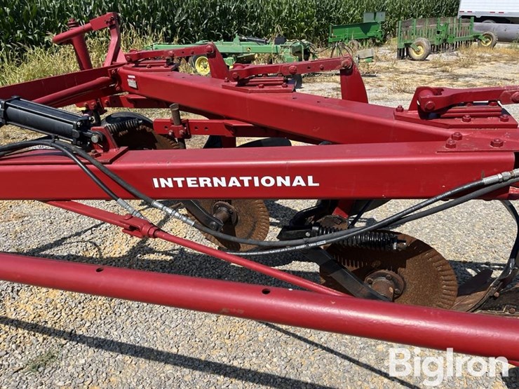 international-720-image-20