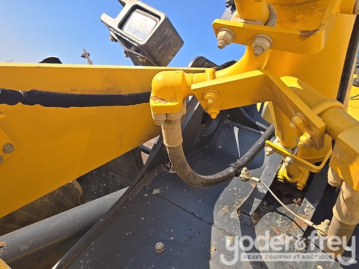 2018-komatsu-wa200-8-image-49