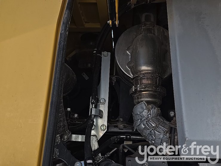 2018-komatsu-wa200-8-image-95