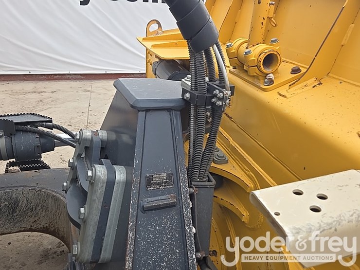 2019-deere-850l-wlt-image-46