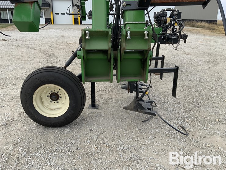 moore-built-25r30-liquid-fertilizer-applicator-image-18