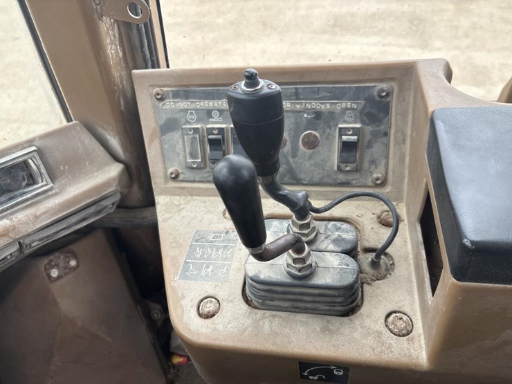 1993-caterpillar-950-image-41