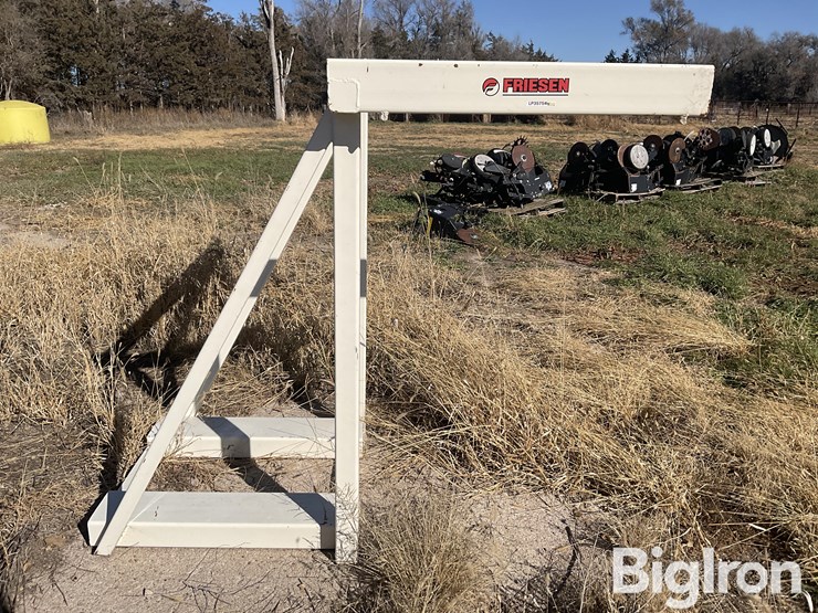 friesen-bulk-bag-tender-image-2