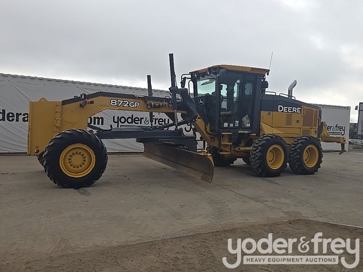 2017-deere-872g-image-1