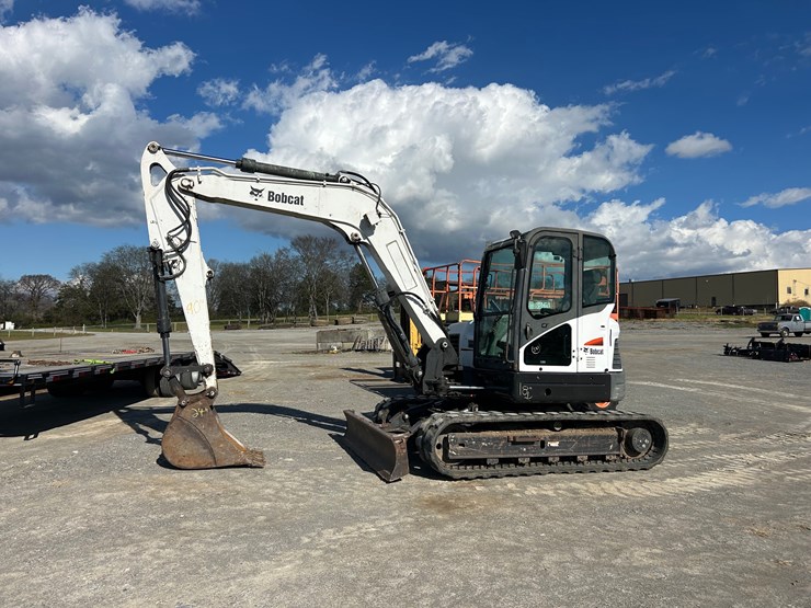 2017-bobcat-e85-image-1