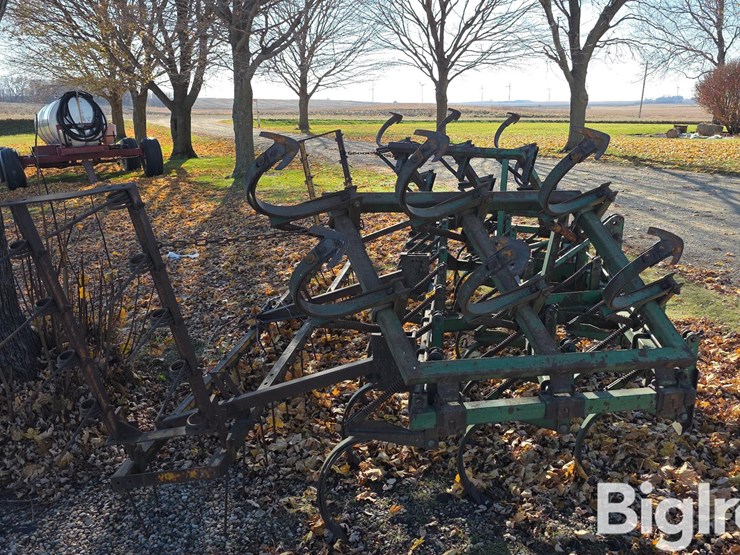 john-deere-18-image-4