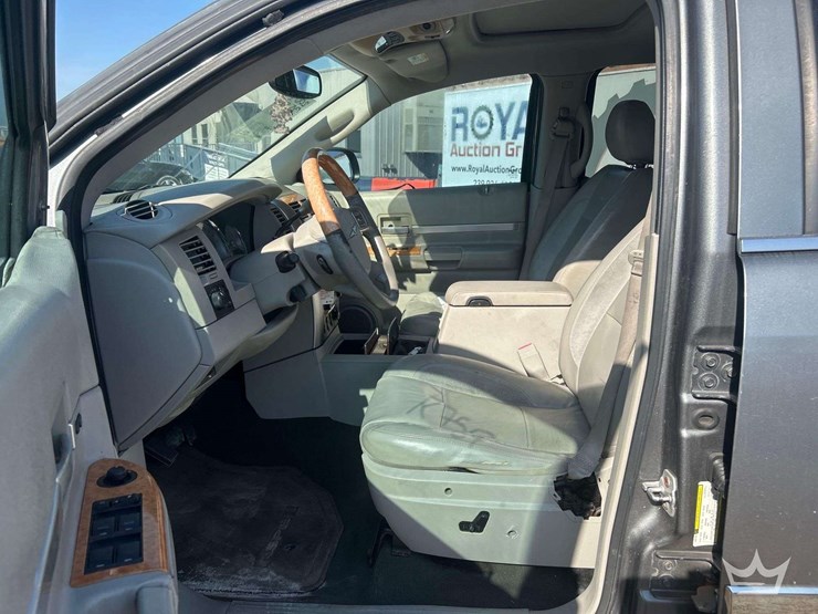 2007-chrysler-aspen-image-7