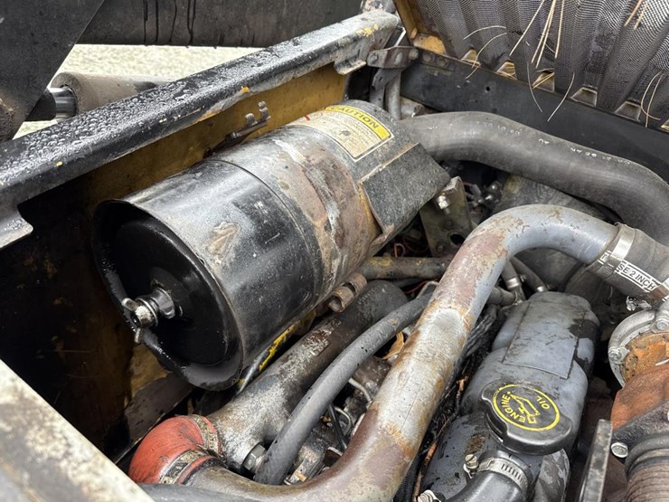 new-holland-lx885-image-38