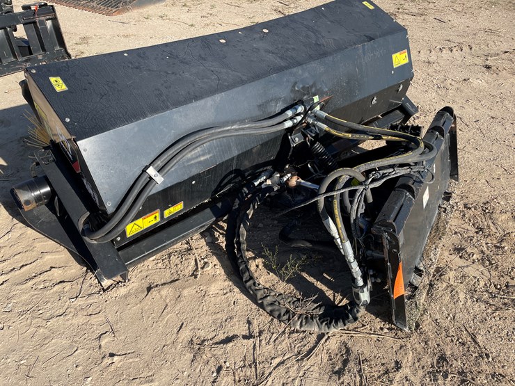 #6328-•-cat-84"-broom-sweeper-(#33177)-image-7