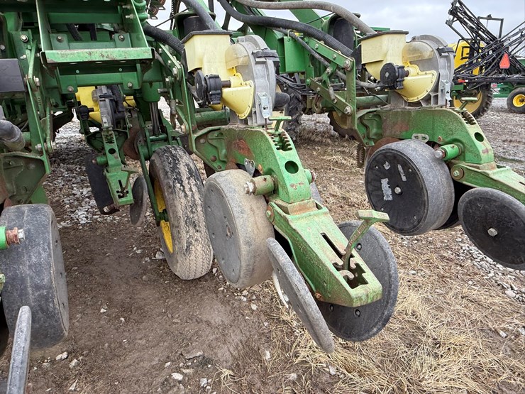 john-deere-1790-image-95