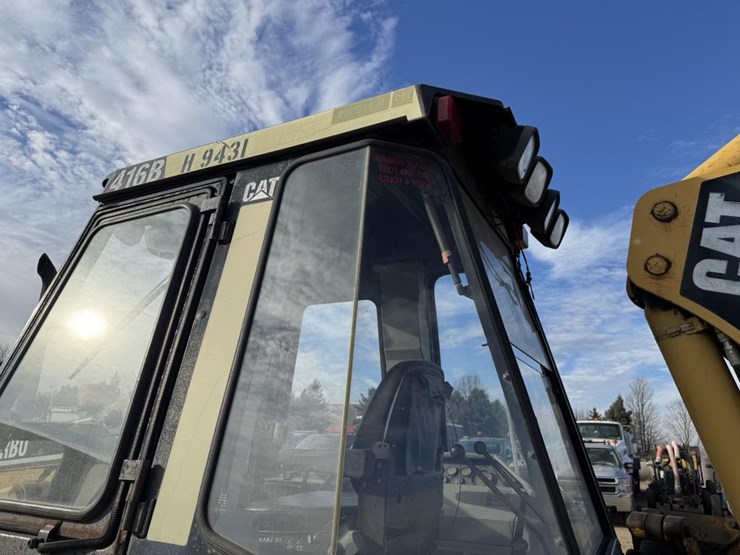 caterpillar-416b-image-15