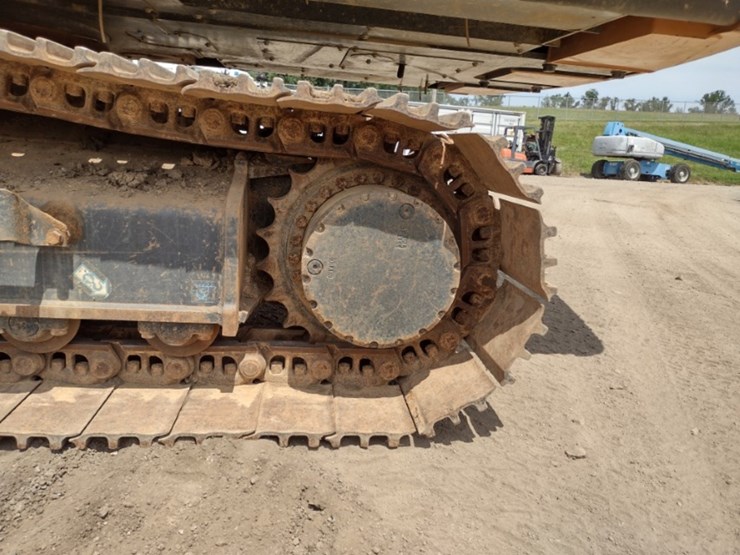 22-case-cx350d-image-20