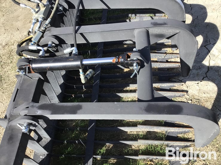 jct-attachments-quick-attach-grapple-image-11