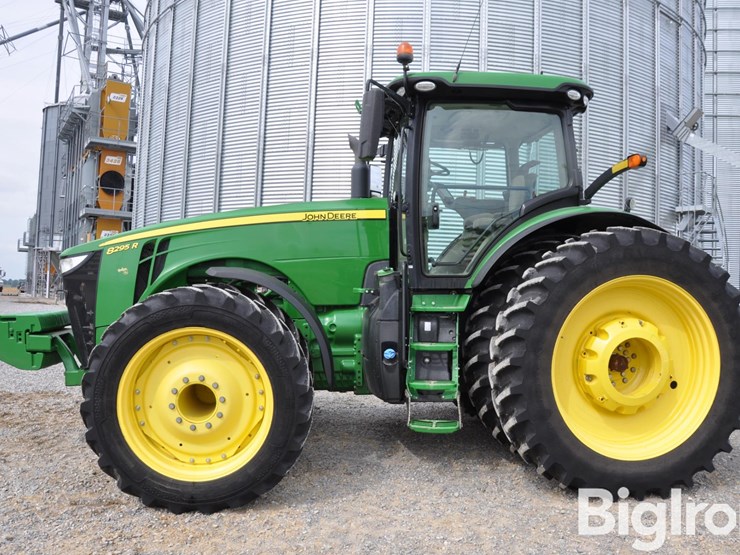 2019-john-deere-8295r-image-8