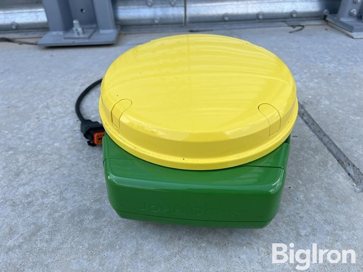 john-deere-7000-image-8