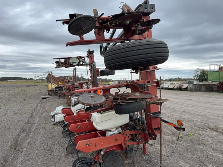 agco-white-8700-image-14