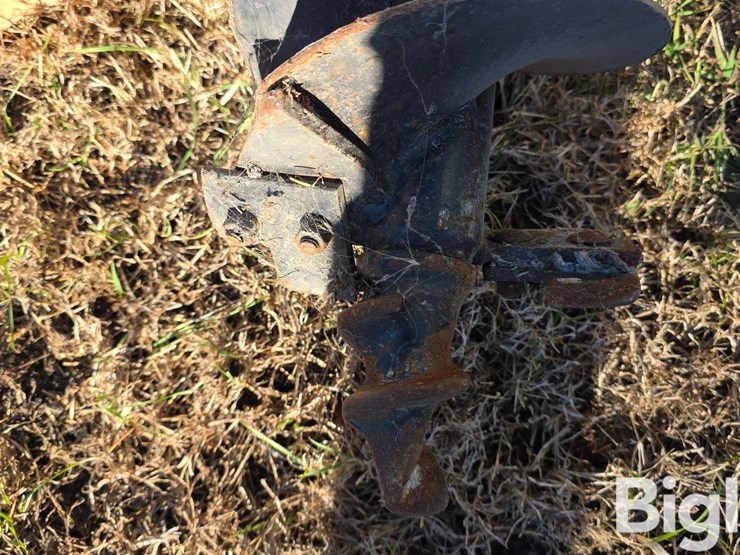 3-pt-post-hole-auger-image-7