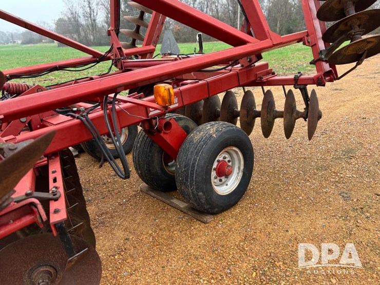 case-ih-3950-image-15