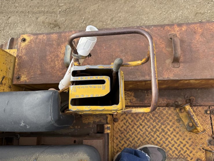 caterpillar-d8h-image-28