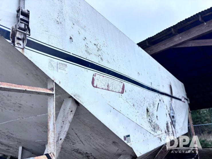 2003-volvo-10-image-33